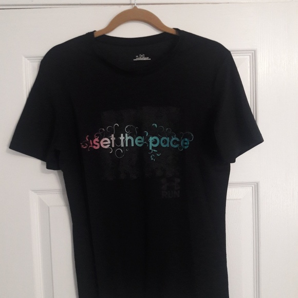 Lot of Workout Clothes - Picture 5 of 6